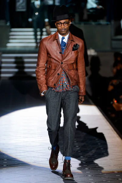 Look 11